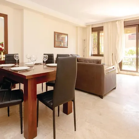 Beautiful In With 3 Bedrooms, Outdoor Swimming Pool And Swimming Pool * Estepona