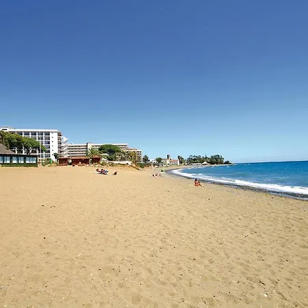 Beautiful In With 3 Bedrooms, Outdoor Swimming Pool And Swimming Pool Apartamento