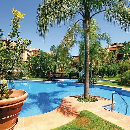 Apartamento Beautiful In With 3 Bedrooms, Outdoor Swimming Pool And Swimming Pool *